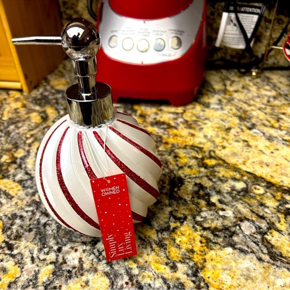 NWT Christmas Home 4 Piece Set - Picture 5 of 8